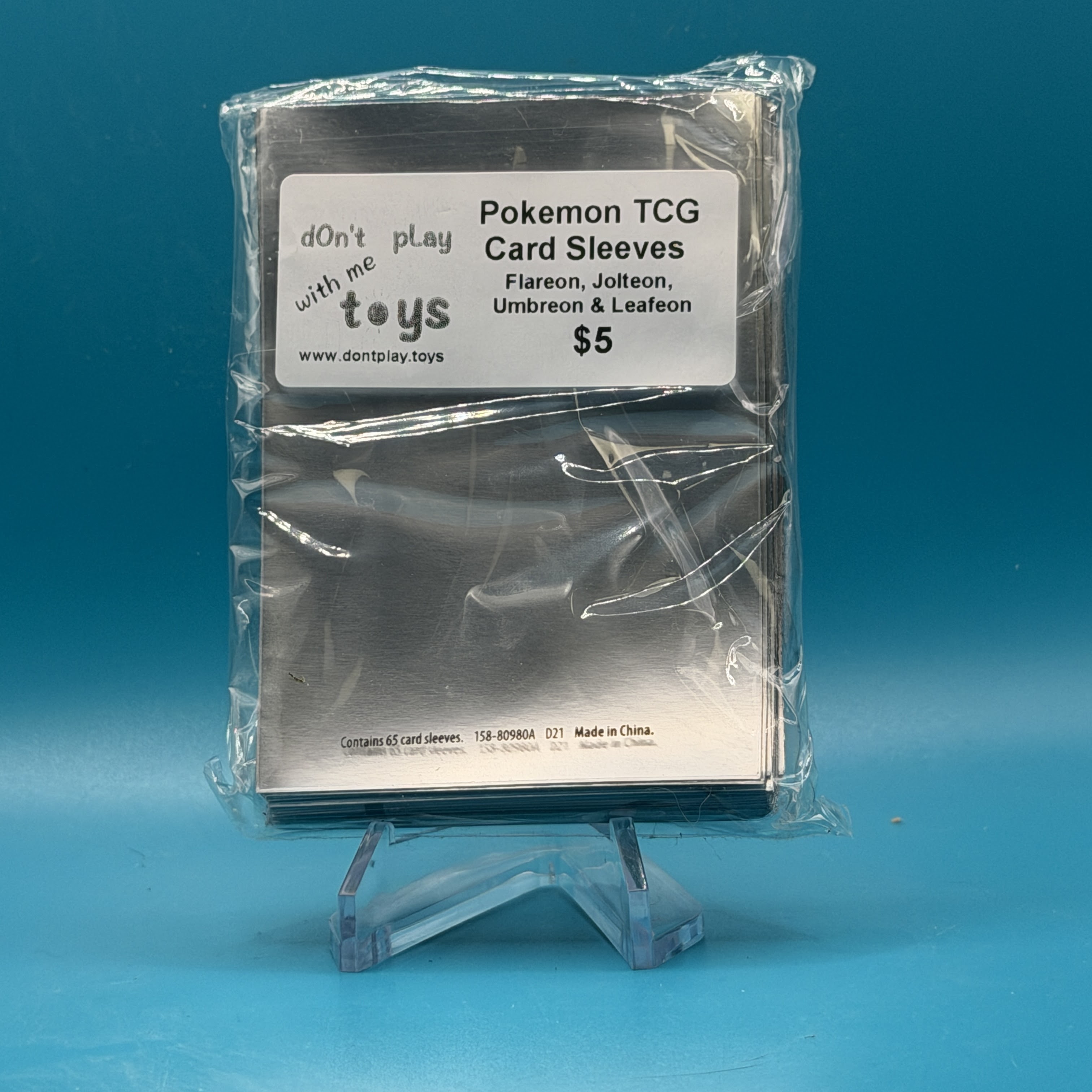 Flareon Jolteon Umbreon Leafeon in rows Card Sleeves 